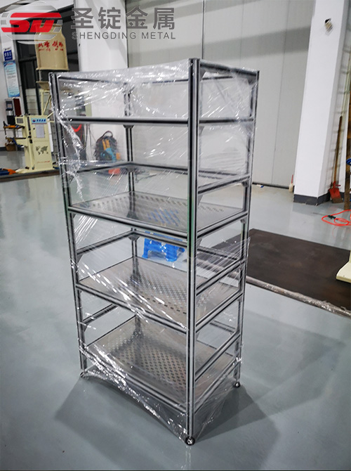 Aluminum alloy and stainless steel shelves